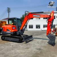 Vente Flash : Excavatrice sur chenilles d'occasion Doosan DX55, 5,5 tonnes, système hydraulique complet, bon état, livraison rapide, expédition mondiale