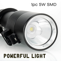 Lampe torche de plongée professionnelle IP68 LED lampe de poche en alliage d'aluminium étanche utilisant une batterie 18650 pour la plongée sous-marine