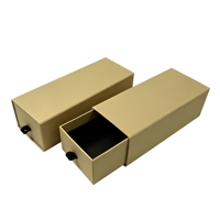 Boîte d'emballage cadeau en papier kraft personnalisé brillant/latte lamination gaufrage estampage alimentaire sûr pour colliers lunettes et chaussettes