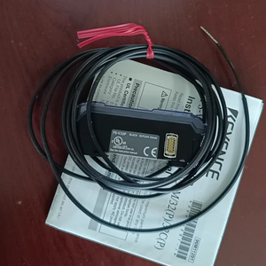 Amplificateur de fibre numérique KEYENCE FS-T2P, sortie PNP pour l'automatisation industrielle, haute puissance, longue portée FST2P - Product Image 5