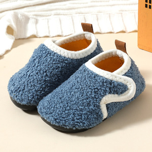 Chaussures décontractées pour garçons de 1 à 8 ans, chaussures d'hiver antidérapantes pour tout-petits, chaussures de marche à semelle souple en peluche, baskets pour bébés - Product Image 3