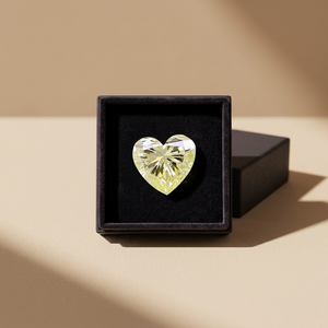 AURALUXURIA Diamante Amarillo Cultivado en Laboratorio con Corte Corazón Certificado por IGI Claridad VS2 Piedra Suelta Modelo LG24 Gujarat para Joyería - Product Image 1