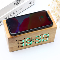 Bamboe Digitale Desktop Alarm Led Houten Tafel Klok Met Draadloze Oplader