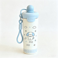 Bouteille d'eau isotherme mignonne en forme d'ours de dessin animé pour étudiants, école, bureau, avec couvercle à paille, tasse thermos qui garde les boissons froides avec sangle de transport