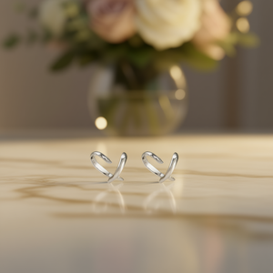 Orecchini a Cerchio Minimalisti in Argento 925, Design Geometrico Unisex, Orecchini a Perno per Uso Quotidiano, Gioielli Raffinati - Product Image 2