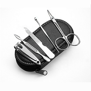 Juego de cortaúñas de belleza de viaje de recuerdo de acero inoxidable negro de 5 piezas Kit de cuidado de <span class=keywords><strong>manicura</strong></span> <span class=keywords><strong>y</strong></span> <span class=keywords><strong>pedicura</strong></span> personal - Product Image 5