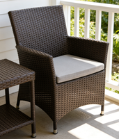 Rotin en osier de jardin en plastique plage empilable chaises de restaurant café lait jus magasins dinant la chaise