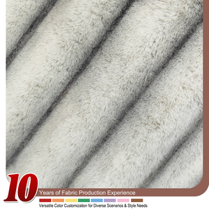 <span class=keywords><strong>Tissu</strong></span> <span class=keywords><strong>en</strong></span> fausse fourrure pelucheuse 100% polyester à motif imprimé avec support tricoté, chaud et anti-boulochage, pour textile de maison, sellerie automobile et vêtements - Product Image 5