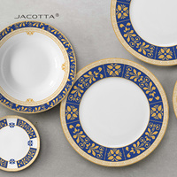 Ensemble de vaisselle en céramique européenne de luxe en porcelaine de qualité pour les dîners formels, les banquets et les cadeaux de qualité supérieure