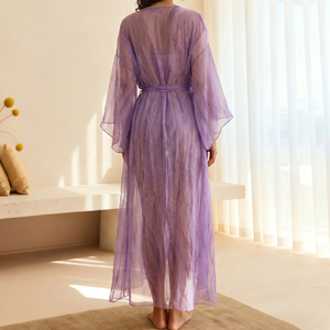 Bata Kimono Larga de Gasa Transparente Morada para Mujer, Manga Larga, Estilo Maxi, para Descansar, Salir a la Playa, o como Bata de Novia para la Noche de Bodas - Product Image 3
