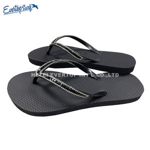 Zapatillas de playa estampadas para mujer, Chanclas de Estilo Hawaiano con diamantes - Product Image 5