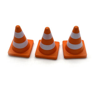 Mini cônes de signalisation routière en mousse PU, jouet d'entraînement, panneau de signalisation de blocage de route, jouet éducatif pour enfants, aides pédagogiques pour la <span class=keywords><strong>maternelle</strong></span>, cadeau promotionnel - Product Image 1