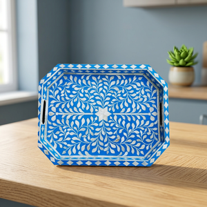 Plateau de service octogonal en bois bleu à incrustations florales, motif classique de Jaipur, fabriqué à la main avec des motifs complexes, pour la décoration de la maison - Product Image 1