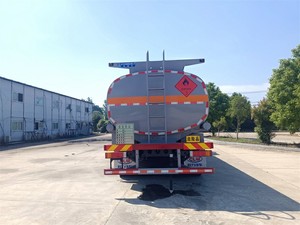 <span class=keywords><strong>Prix</strong></span> le plus bas Camion-citerne pétrolier à 10 pneus Fabricant de vente directe de citerne diesel mobile - Product Image 6