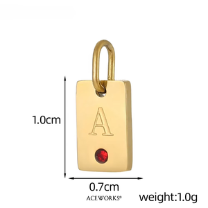 Amuleto con Letra del Signo Zodiacal |   Colgante de Acero Inoxidable Chapado en Oro PVD de 18K con Inicial del Alfabeto en Forma de Rectángulo |   Resistente al agua y sin deslustre - Product Image 4