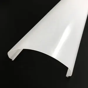 Cubierta de plástico de perfiles de extrusión para difusor de luz Led, cubierta de iluminación de tubo LED de policarbonato