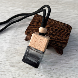 Xe hương liệu tinh dầu khuếch tán Chai xe làm mát không khí chai rỗng treo nước hoa chai hương thơm phụ kiện trang trí - Product Image 3