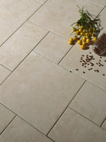 Carreaux de sol en porcelaine pleine masse à motif français, aspect pierre calcaire, pour intérieur et extérieur