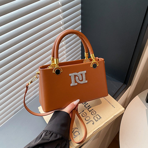 <span class=keywords><strong>Sac</strong></span> à main pour femmes, nouvelle conception tendance 2026, <span class=keywords><strong>sac</strong></span> à bandoulière portable <span class=keywords><strong>de</strong></span> <span class=keywords><strong>luxe</strong></span>, <span class=keywords><strong>sac</strong></span> à bandoulière pour femmes <span class=keywords><strong>de</strong></span> haute qualité incrusté <span class=keywords><strong>de</strong></span> diamants - Product Image 2