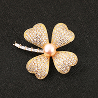 Magnifique broche de luxe en cuivre plaqué or avec zircon, motif trèfle à quatre feuilles, pour femme et enfant, idéale pour mariage, fiançailles, fête, ou comme cadeau.
