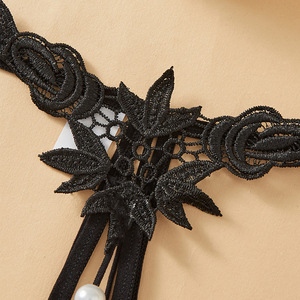 Gargantilla de Encaje Negro para Mujer con Colgante de Perla y Diseño Floral, Accesorio para Fiesta - Product Image 3