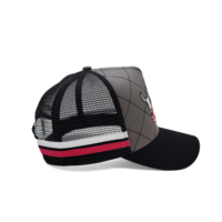 Casquettes de camionneur personnalisées de haute qualité à 5 panneaux à rayures latérales avec logo brodé en 3D Casquette Snapback