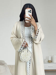 ชุดอาบายะห์มุสลิมสำหรับผู้หญิง ดีไซน์หรูหรา ตกแต่งด้วยลูกไม้ คอวี ระบายอากาศได้ดี ผลิตจากโพลีเอเทอร์ 100% ทรงหลวม เหมาะสำหรับโอกาสทางศาสนาและงานพิธีการ - Product Image 3