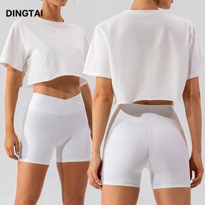 低最小起订量高品质女性2件短袖裁剪顶级健身房套装瑜伽健身运动休闲套装 - Product Image 1