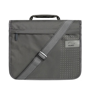 Sac de transport léger et étanche pour appareil CPAP, étui de rangement de voyage compatible avec l'<span class=keywords><strong>humidificateur</strong></span> et le tube chauffant Resmed <span class=keywords><strong>AirSense</strong></span> <span class=keywords><strong>10</strong></span> - Product Image 1