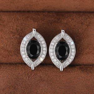 Pendientes de Moda Blancos con Circonita Ovalada en Forma de Gota de Agua, Chapados en Oro Blanco, Joyería para Mujer para Fiestas - Product Image 4