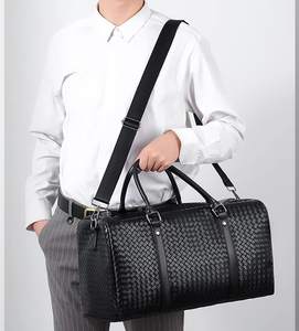 <span class=keywords><strong>Sac</strong></span> <span class=keywords><strong>de</strong></span> voyage <span class=keywords><strong>de</strong></span> sport <span class=keywords><strong>de</strong></span> gym élégant imperméable <span class=keywords><strong>de</strong></span> grande capacité en cuir PU pour hommes - Product Image 5