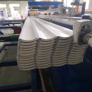 Lame <span class=keywords><strong>de</strong></span> remplacement en <span class=keywords><strong>mousse</strong></span> d'aluminium durable <span class=keywords><strong>de</strong></span> 45 mm pour systèmes <span class=keywords><strong>de</strong></span> ventilation et projets <span class=keywords><strong>de</strong></span> volets <span class=keywords><strong>de</strong></span> fenêtre - Product Image 2