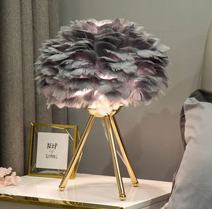 Lông Bàn Đèn Đơn Giản Thanh Lịch Hiện Đại Tripod Bàn Đèn Ánh Sáng Ban Đêm Phòng Cưới Trẻ Em Phòng Khách LED Ánh Sáng Sử Dụng E27 Bóng Đèn - Product Image 3
