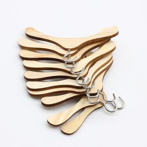 Dd4551 יחיד hanger עבור bjd בובה lubu קריקטורה צעצוע מסוגנן בית עץ ביתי עם בגדים סלון צעצוע מיני מתלה עץ - Product Image 1