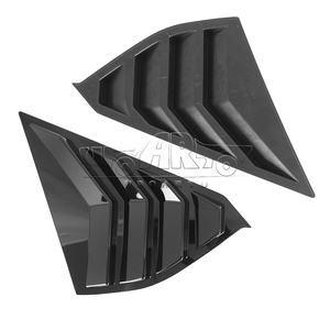 Copertura per Finestrino Posteriore Auto in Plastica Nera Lucida, Accessorio Decorativo per Suzuki Fronx 2023+ - Product Image 2