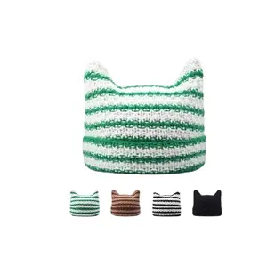 Atacado personalizado poliéster malha gato chapéus com tampões macio listrado chunky crochet inverno quente pouco diabo alfarroba chapéus