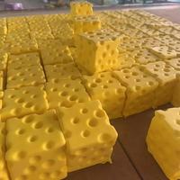 热销成人减压玩具 逼真PU软玩具奶酪模型，缓解办公室焦虑和压力，缓慢上升的软玩具