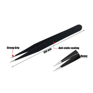 Pince à cils Diamond Grip en acier inoxydable durable, gravée en forme de cœur, avec pointe en fibre pour une application précise - Product Image 3