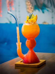 Commande en gros de verres à cocktail fumés, verres à boire soufflés à la main avec base en bambou - Product Image 5