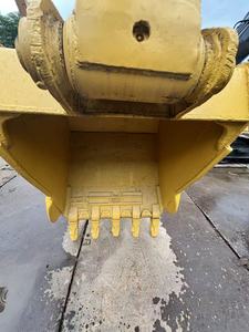 รถขุดตีนตะขาบมือสอง KOMATSU PC200 จากญี่ปุ่น ขายดี รถก่อสร้างมือสอง งานหนัก 20 ตัน บุ้งกี๋ขุดสีเหลือง - Product Image 4