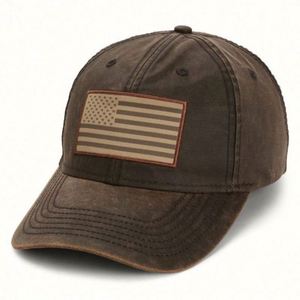 Gorra de béisbol de tela común de sarga con revestimiento de PU personalizado, parche retro de cuero encerado, estilo robusto de vida silvestre, ropa de trabajo deportiva para negocios. - Product Image 1