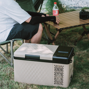 Réfrigérateur portable Alpicool RT20, prix d'usine, double usage voiture/maison, haute qualité, <span class=keywords><strong>mini</strong></span> réfrigérateur de voiture, DC 12V / 24V, réfrigérateur solaire électronique - Product Image 2