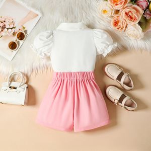 Abbigliamento Estivo Coreano 2026 per Ragazze: Completo Due Pezzi con Camicia Elegante a Maniche Corte a Sbuffo e <span class=keywords><strong>Pantaloncini</strong></span> - Boutique di Abbigliamento per Bambini - Product Image 4