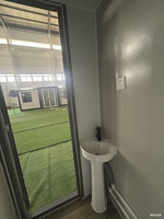 Systèmes de toilettes portables en acier écologiques et durables, avec porte de sécurité, installation facile, design moderne, unités chimiques mobiles sans eau