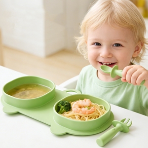 Miniassiette de voyage pour bébé, assiettes pour bébé, essentielles pour les voyages, avec fourchettes et cuillères, assiettes à dîner pliables en silicone, nouveauté - Product Image 3