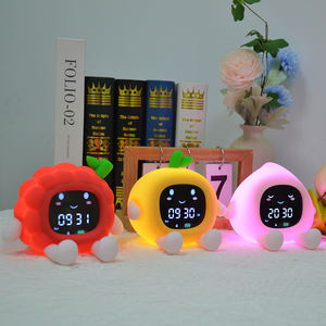 Venta caliente Digital Fruity Silicone Kids Digital Lámpara de decoración de cabecera Reloj despertador de aprendizaje para niños con luz nocturna - Product Image 5