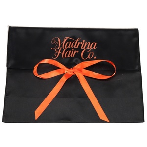 Pochette cadeau en satin de luxe personnalisée avec logo, avec nœud, rabat noir, pour extensions de cheveux, foulards, carnets, sac d'emballage en satin - Product Image 4