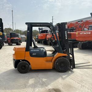 Chariot élévateur Toyota d'occasion 3 tonnes, haute qualité, faible nombre d'heures, pas cher à vendre - Product Image 1