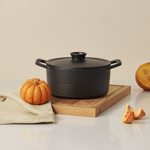 Olla de Hierro Fundido Esmaltado de Doble Asa, 22 cm, Apta para Horno, para Guisos - Product Image 1