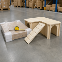 Maisonnette en bois en forme de L pour petits animaux avec rampe et entrées cintrées pour cochon d'Inde, lapin, hamster – Abri multi-chambres en contreplaqué naturel